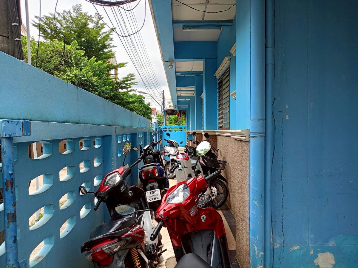 For SaleUbon Ratchathani : Selling a dormitory, good location Near Chayangkun Road, near Ratchavej Hospital, near Big C, Ubon Ratchathani Province