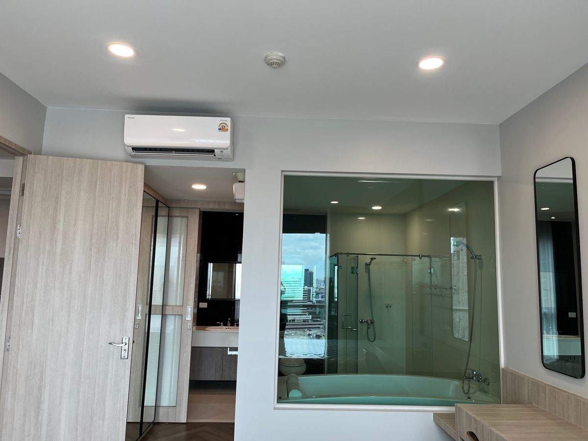 For RentCondoWitthayu, Chidlom, Langsuan, Ploenchit : For Rent Condo The Address Chidlom  fully furnished (S15-17735)