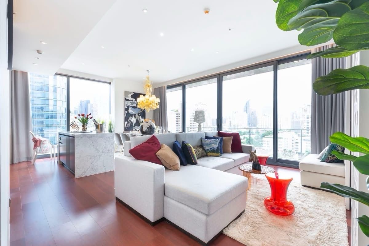 ให้เช่าคอนโดสุขุมวิท อโศก ทองหล่อ : Khun by yoo 97sqm Nice Conner for rent 125,000/month