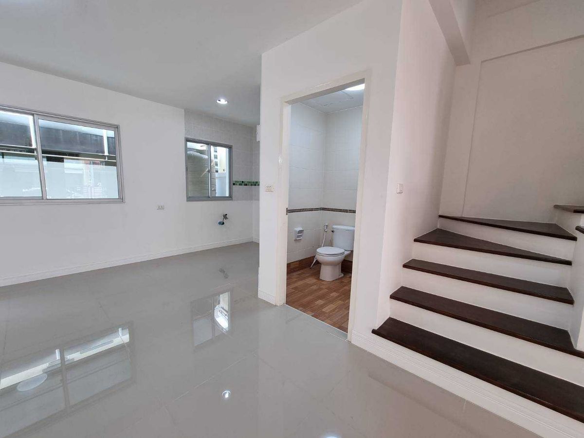 ขายทาวน์โฮมแจ้งวัฒนะ เมืองทอง : ทำเลดีที่สุด ขายทาวน์โฮม พลัส ซิตี้ พาร์ค งามวงศ์วาน25 บ้านพร้อมอยู่