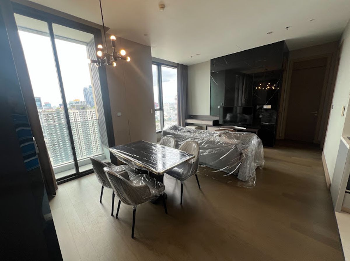 For RentCondoRama9, Petchburi, RCA : The Esse@Singha Complex 73SQM. 3xfl 2BED 2BATH 70,000/MTH. AM: 0656199198