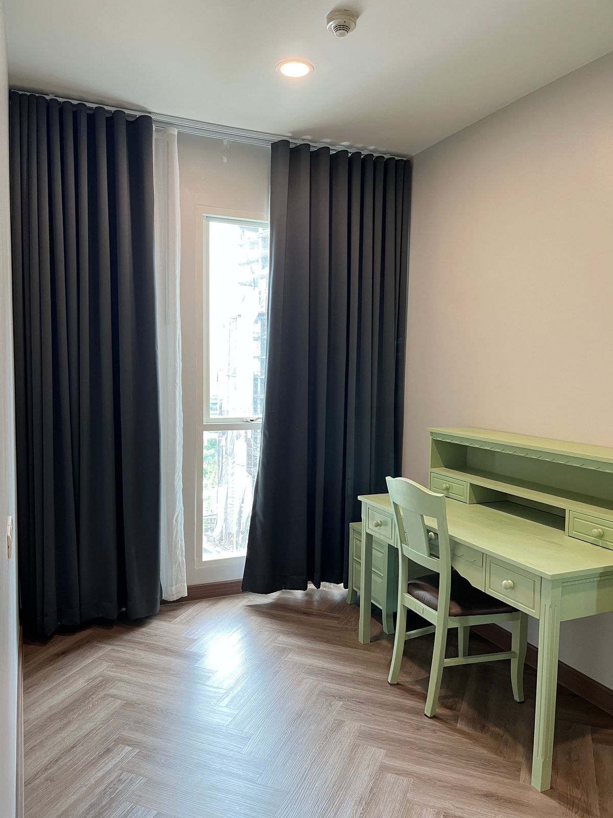 For RentCondoWitthayu, Chidlom, Langsuan, Ploenchit : For Rent Condo The Address Chidlom  fully furnished (S15-17735)