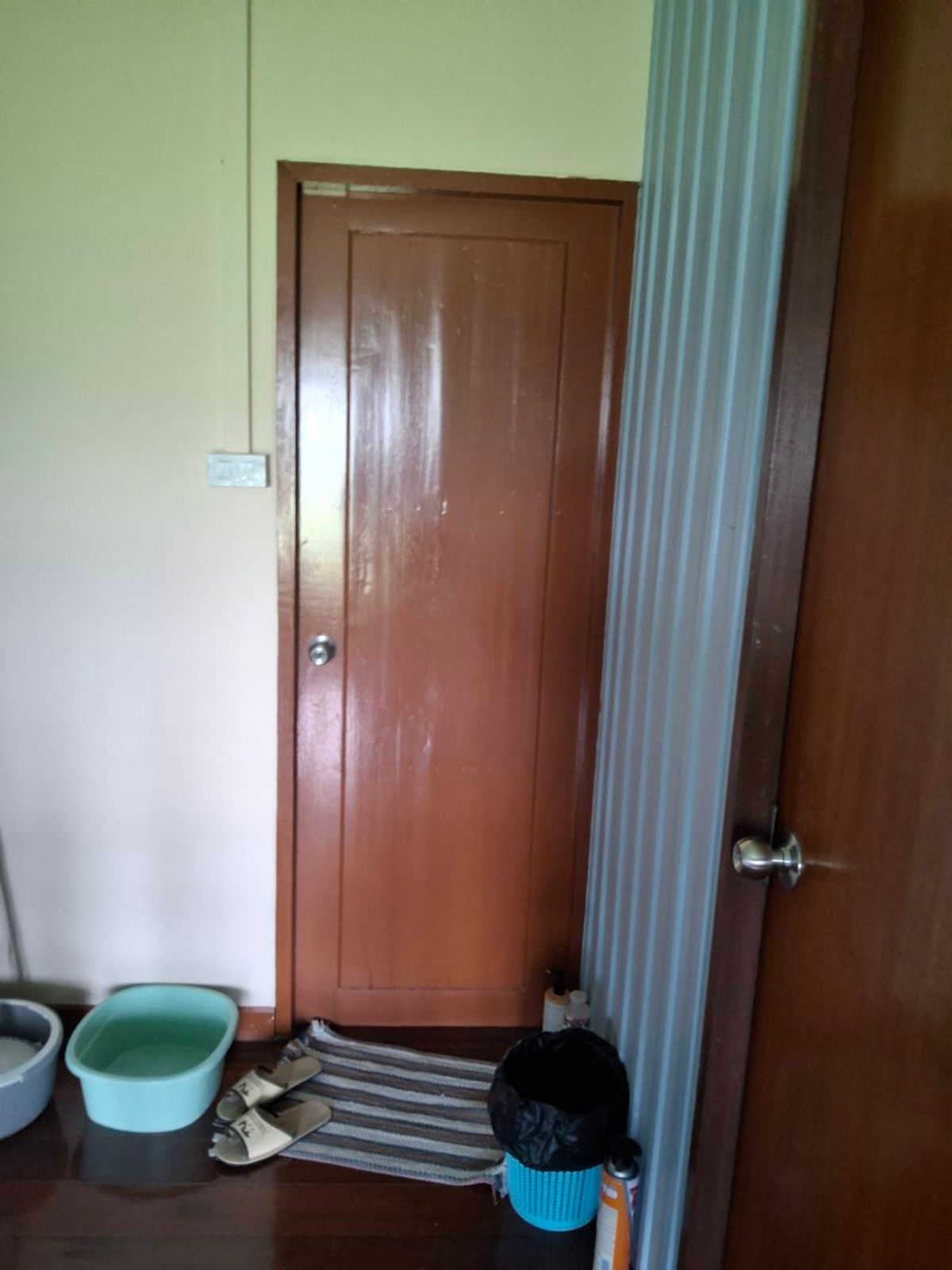 ขายบ้านพระราม 5 ราชพฤกษ์ บางกรวย : ขายบ้านพร้อมที่ดิน ขนาดพื้นที่บนเนื้อที่ 75 ตรว. ติดถนนในซอยเดินทางสะดวก