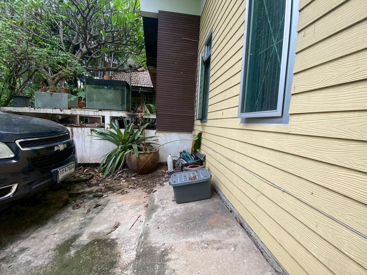 ขายที่ดินนนทบุรี บางใหญ่ บางบัวทอง : ขายบ้านพร้อมที่ดิน ในซอยติวานนท์18 เนื้อที่ 219 ตารางวา ทำเลดี เหมาะแก่การพักอาศัย