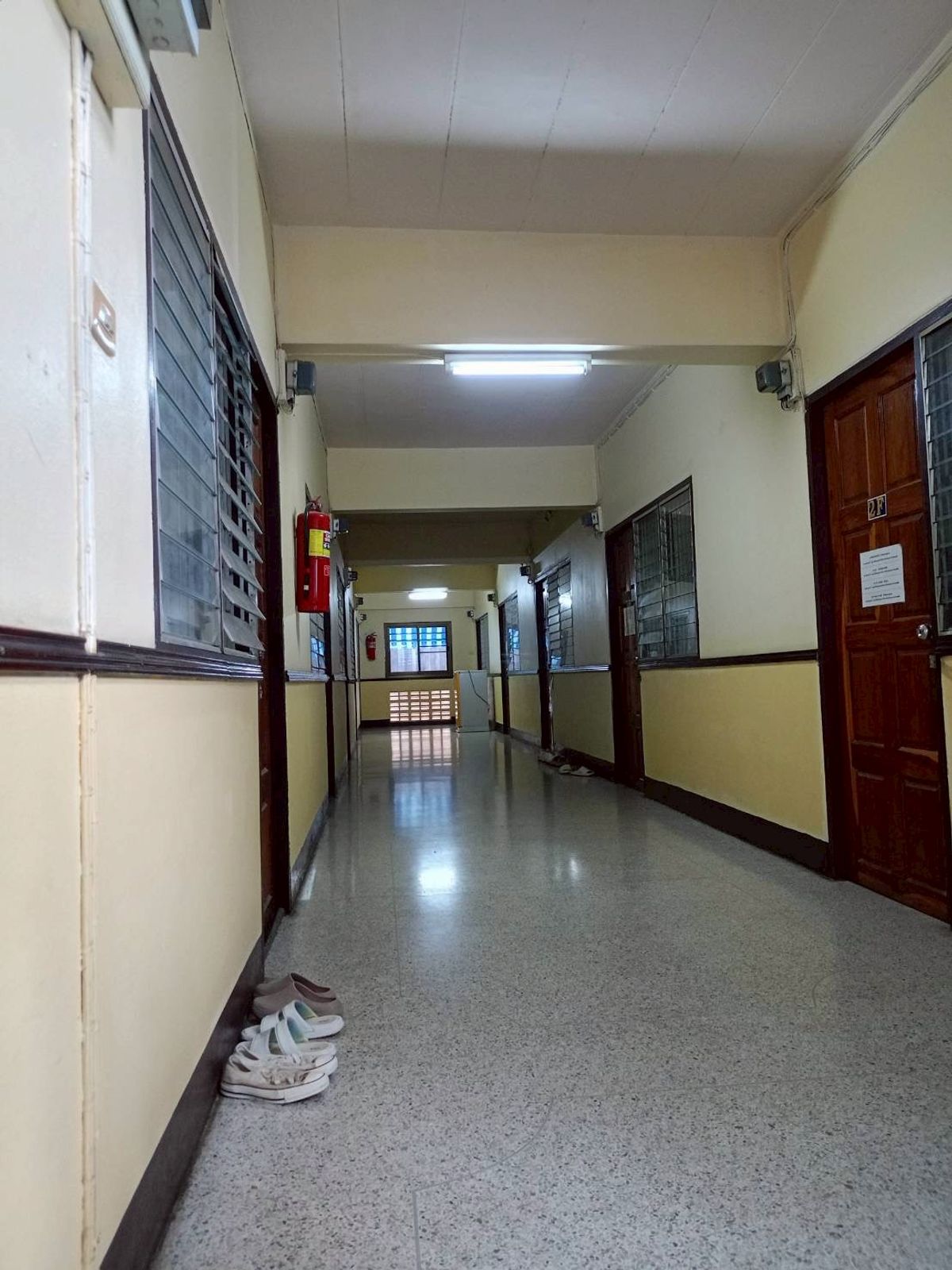 For SaleUbon Ratchathani : Selling a dormitory, good location Near Chayangkun Road, near Ratchavej Hospital, near Big C, Ubon Ratchathani Province