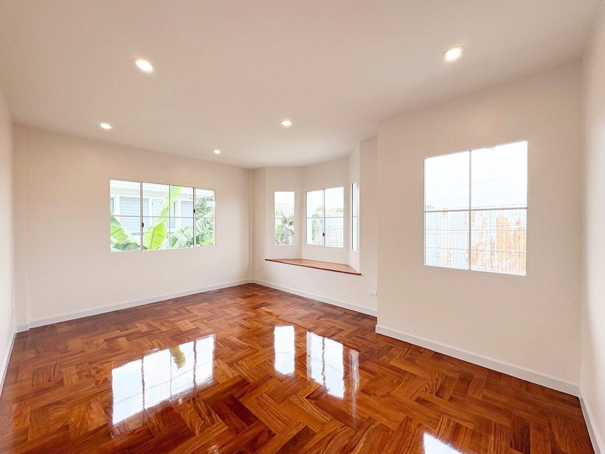 ขายบ้านพระราม 5 ราชพฤกษ์ บางกรวย : ขาย บ้านเดี่ยว รีโนเวทใหม่ทั้งหลัง มัณฑนา ปิ่นเกล้า–พระราม 5 56 ตรว. ใกล้ The Walk ราชพฤกษ์