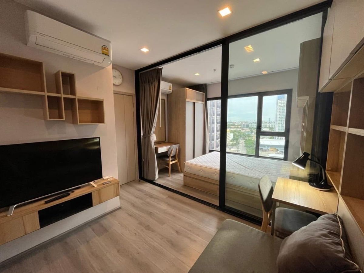 For RentCondoRattanathibet, Sanambinna : 𝐓𝐡𝐞 𝐏𝐨𝐥𝐢𝐭𝐚𝐧 𝐑𝐢𝐯𝐞 𝐑𝐢𝐯𝐞 | next to the Chao Phraya River 💙 Floor 14, Swimming Pool View