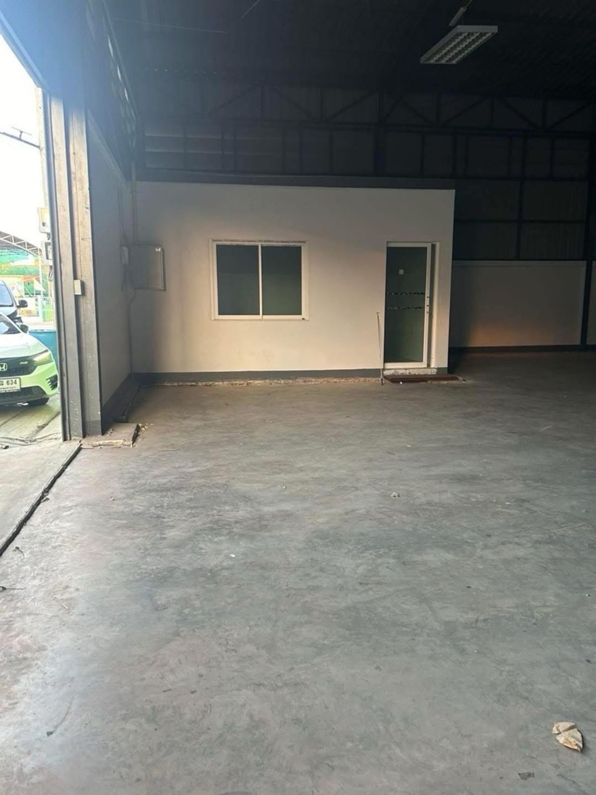 For RentWarehouseRama 2, Bang Khun Thian : Rent a Warehouse, Bang Krai Sakae, ready to move in 