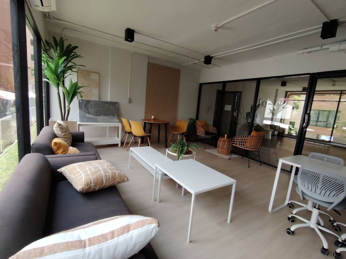 CondoSamut Prakan,Samrong : Selling/renting a condo with Alive Sukhumvit76 near BTS Bearing and Expressway Golden location, the best price