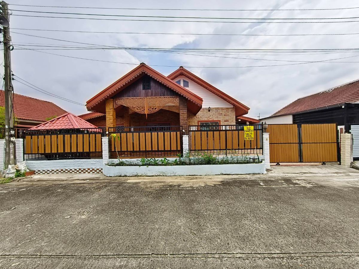 ให้เช่าบ้านปทุมธานี รังสิต ธรรมศาสตร์ : ให้เช่า บ้านเดี่ยวชั้นเดียว 50 ตรว.ม.สวนธนพร ลำลูกกาคลอง8 ปทุมธานี