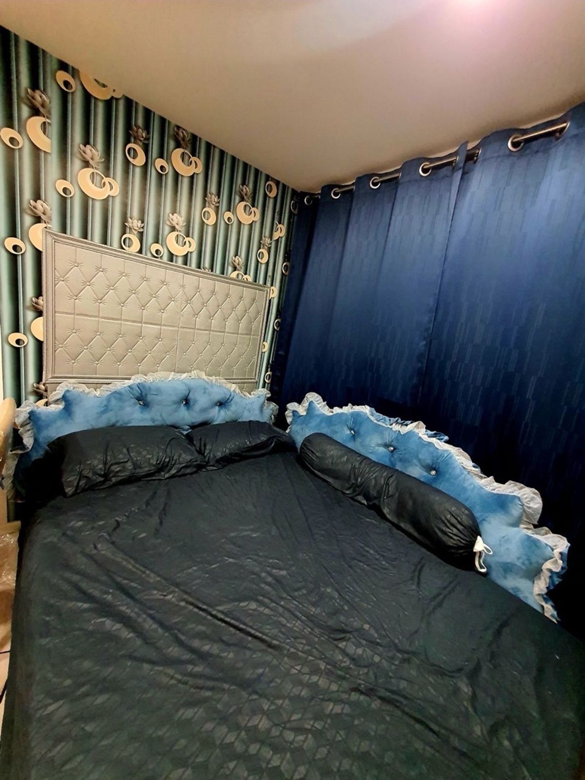 For RentCondoBangna, Bearing, Lasalle : Condo for rent atmoz Tropicana Bangna (Atmos Troopica Bangna) Room size: 28 sq.mons: 4 Building/Building: C Price: 10,000 baht. Nearby: Yellow Line