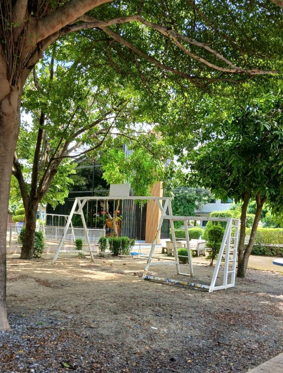 HousePathum Thani,Rangsit, Thammasat : 🏠 Big house, large multi -purpose room Suitable as a home offering Good location near the expressway near the mall 🏠 Lam Luk Ka Khlong 5