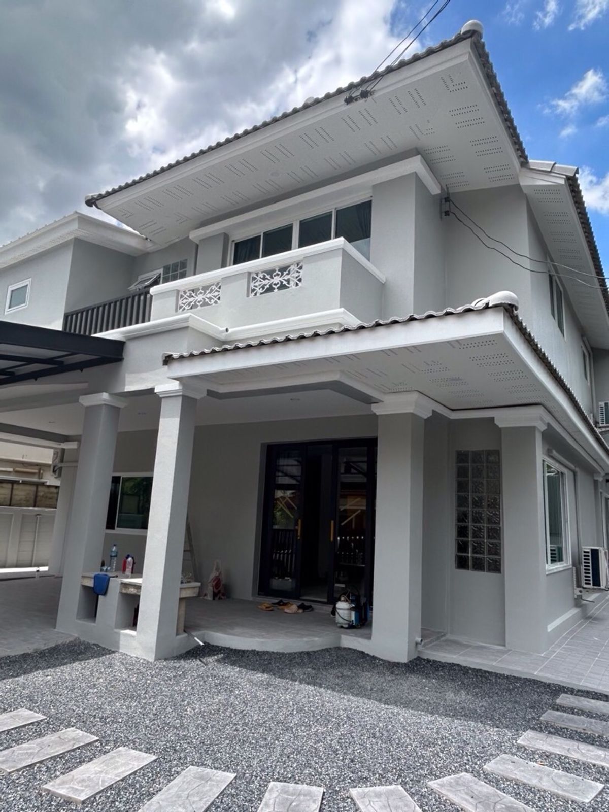ให้เช่าบ้านมีนบุรี-ร่มเกล้า : บ้านเดี่ยว2ชั้น เนื้อที่76ตารางวา
 เพอเฟคเพลส รามคำแหง164