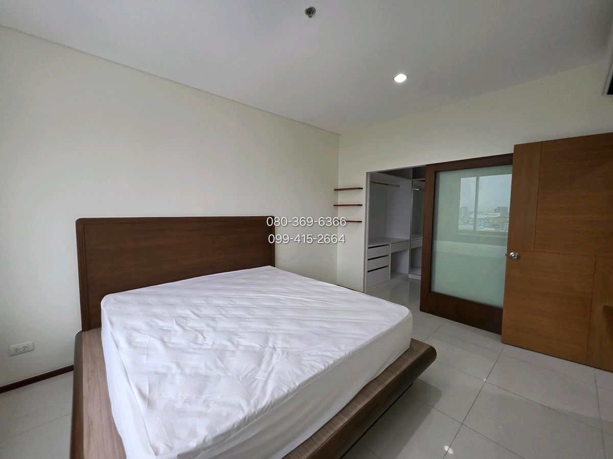 For RentCondoWongwianyai, Charoennakor : Condo for rent in the heart of the city near Krung Thonburi BTS Station