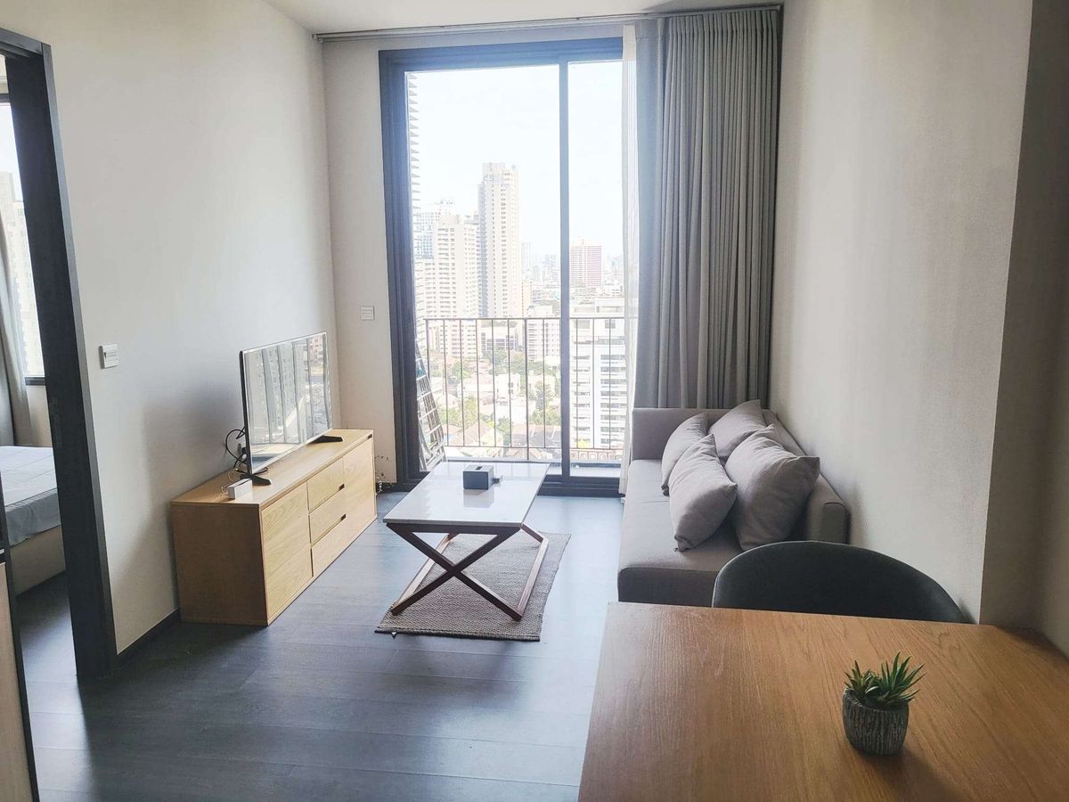 For RentCondoSukhumvit, Asoke, Thonglor : Ready to move 1 bed 1 bath condo for rent Edge Sukhumvit 23