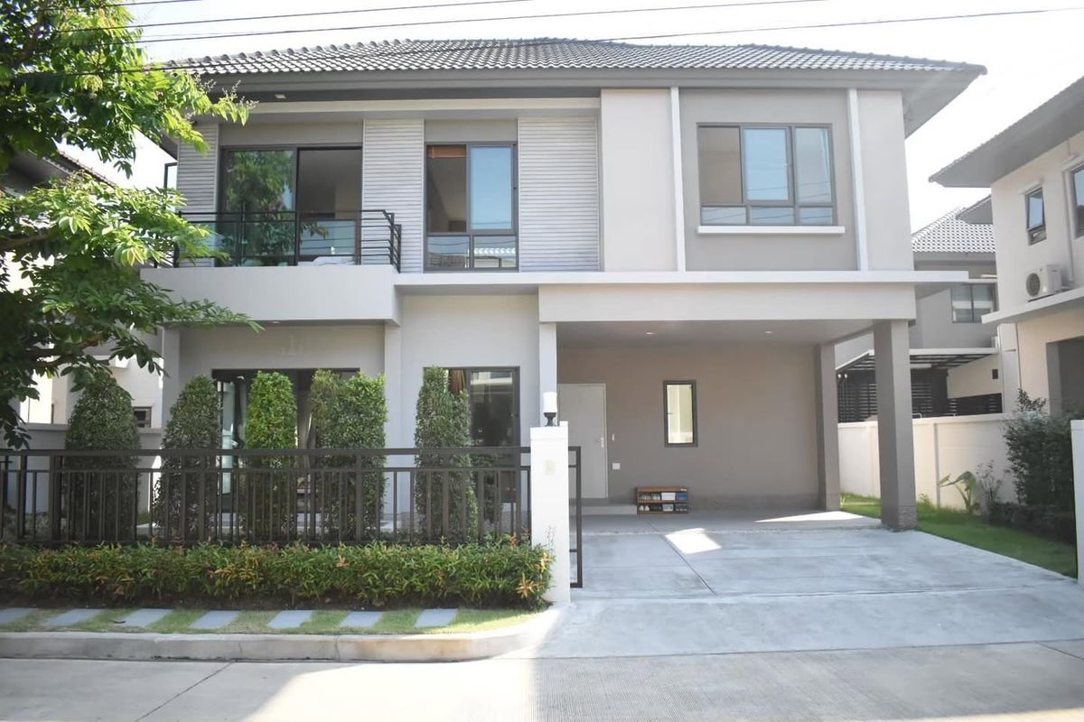 ขายบ้านลาดกระบัง สุวรรณภูมิ : บ้านเดี่ยว ไลฟ์ บางกอก บูเลอวาร์ด วงแหวน - พระราม 9 / 3 ห้องนอน (ขาย), Life Bangkok Boulevard Wongwaen - Rama 9 / Detached House 3 Bedrooms (FOR SALE) ML025