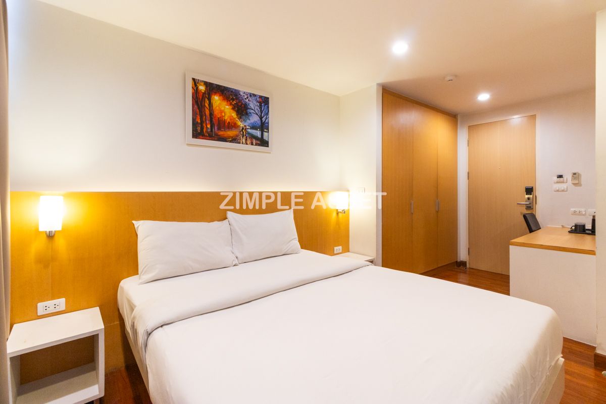 For RentSathorn, Narathiwat : Line ID: @zimple_asset  Modern room in Charoenkrung, fully furnished, convenient location. Short-term lease available.✨