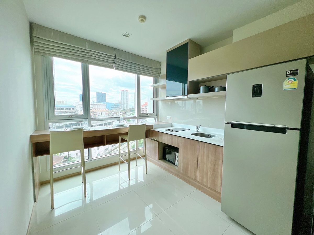 ให้เช่าคอนโดสาทร นราธิวาส : ให้เช่า ✨ Rhythm Sathorn ✨ เฟอร์นิเจอร์ และ เครื่องใช้ไฟฟ้าครบ ใกล้ BTS สะพานตากสิน