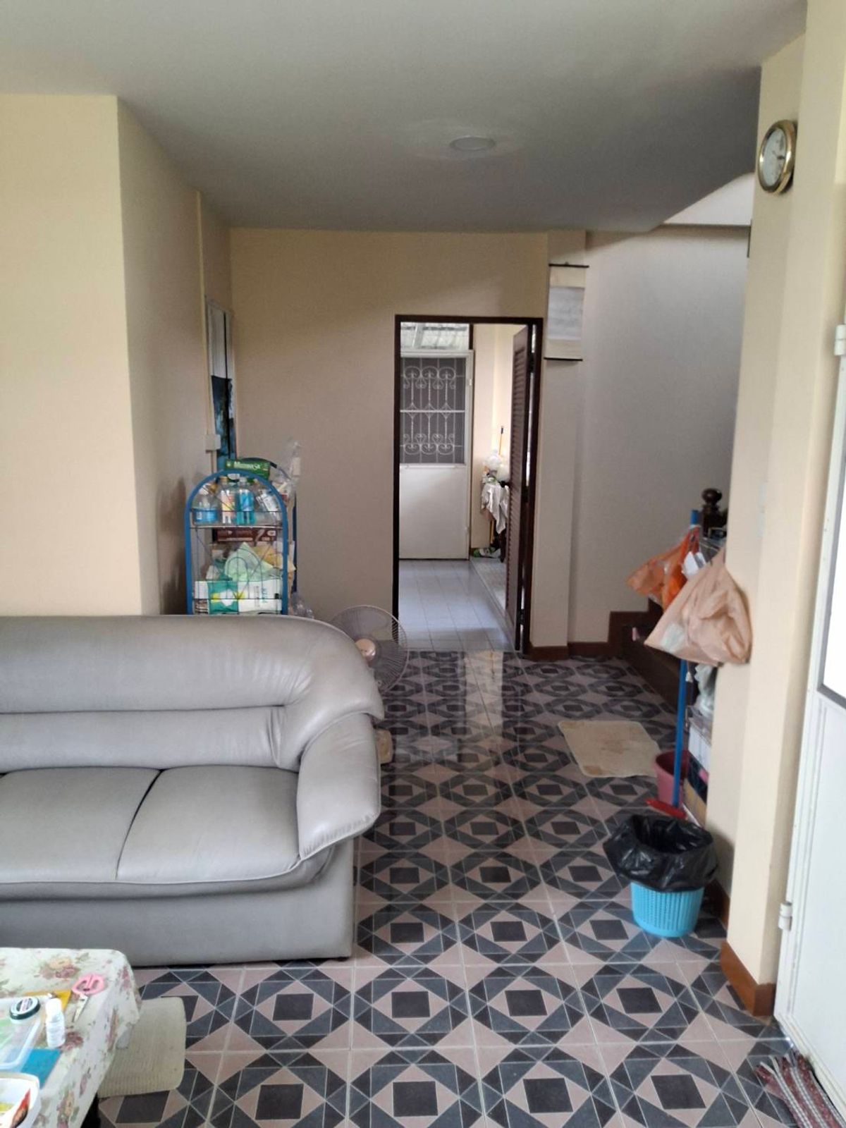 ขายบ้านพระราม 5 ราชพฤกษ์ บางกรวย : ขายบ้านพร้อมที่ดิน ขนาดพื้นที่บนเนื้อที่ 75 ตรว. ติดถนนในซอยเดินทางสะดวก