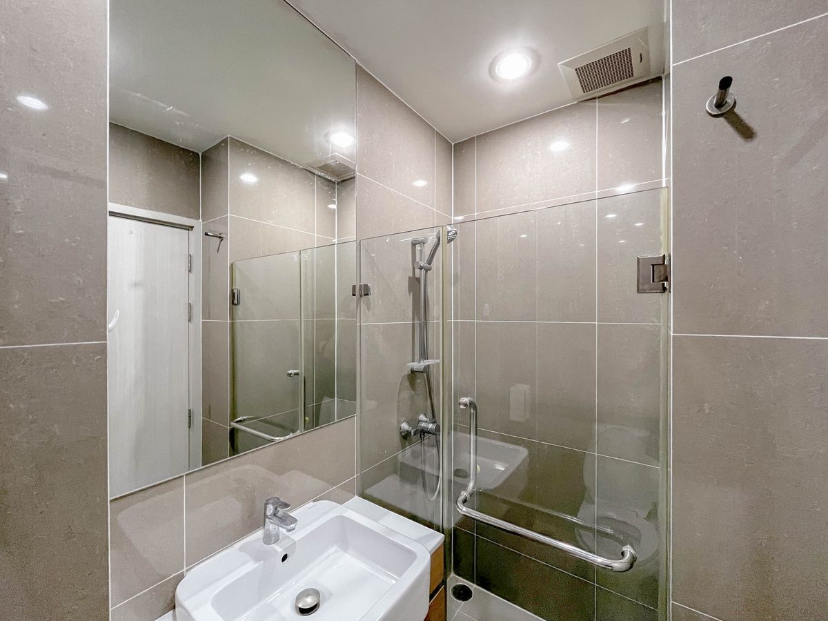 ขายคอนโดรัชดา ห้วยขวาง : 🔥 ขายด่วน! Noble Revolve Ratchada 2 2 ห้องนอน 2 ห้องน้ำ ราคาดีที่สุดในตลาด🔥[KOs250902]