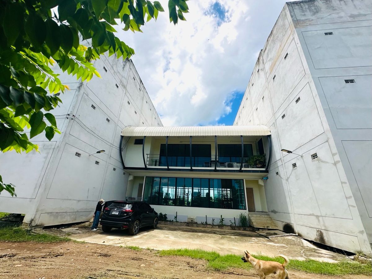 ขายโรงงานชะอำ เพชรบุรี : กิจการบ้านรังนกนางแอ่น แหล่งเลี้ยงนกบ้านบางตะบูน  บ้านแหลม  จังหวัดเพชรบุรี  พร้อมเก็บผลผลิตได้เต็มที่ ราคารับซื้อดีมากๆ หรือแปรรูปเอง  ตอบโจทย์นักลงทุนระยะยาว🕊️