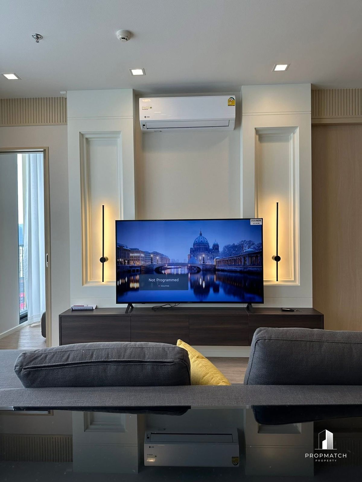 For RentCondoSukhumvit, Asoke, Thonglor : ✨flash deal ✨NOBLE State 39 (2Bed 2Bath 60SQM.) Completely decorated !! Only 72,000 baht per month Tel.0981315848 @PropMatch