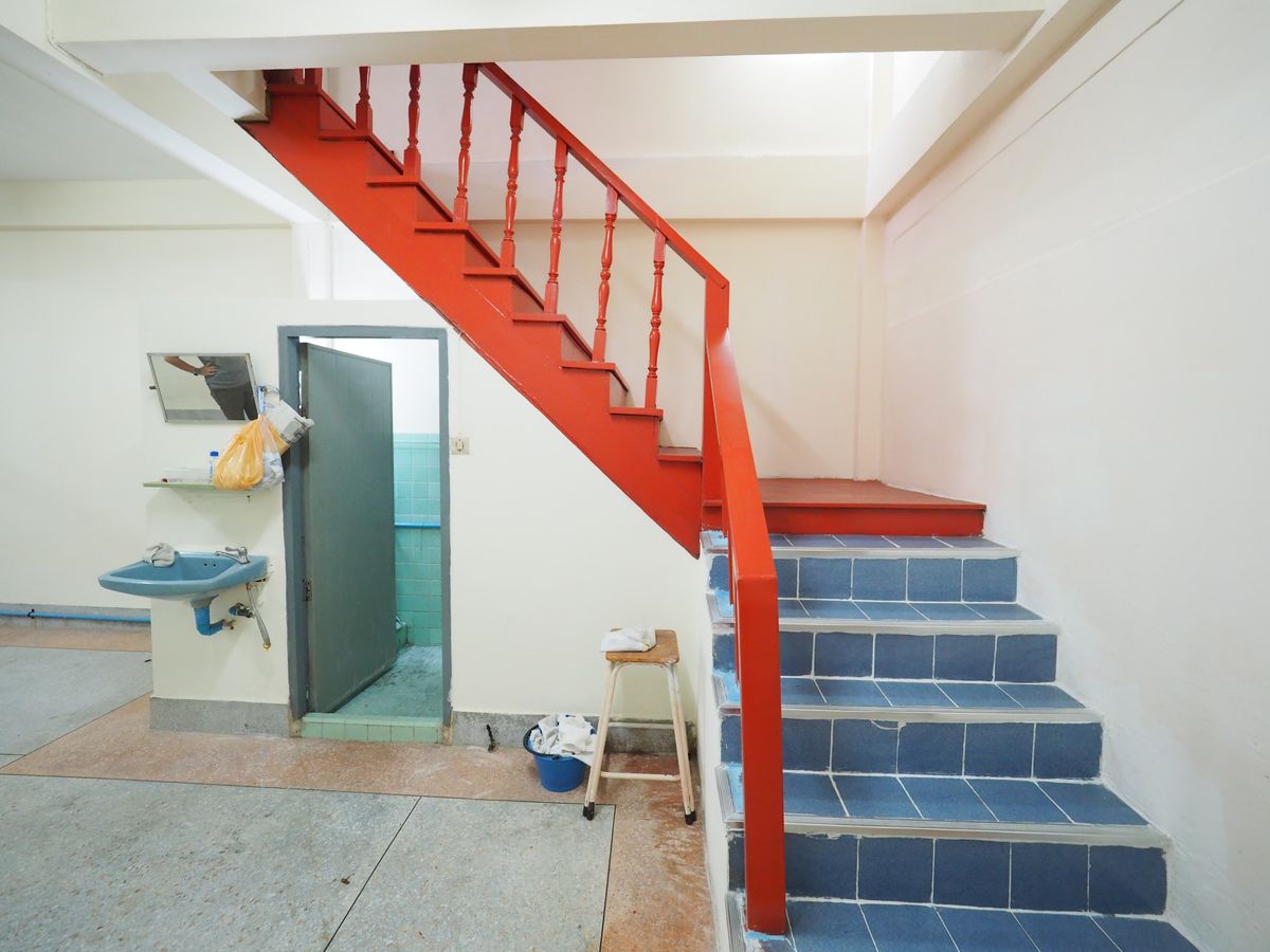 ขายทาวน์โฮมพระราม 3 สาธุประดิษฐ์ : ทาวน์เฮาส์ 4 ชั้นพร้อมอยู่ติดถนนหลักสาธุประดิษฐ์