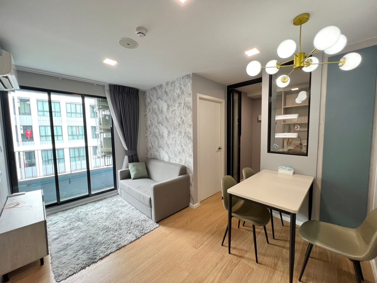 ขายคอนโดปทุมธานี รังสิต ธรรมศาสตร์ : ขายถูก! คอนโด Atmoz Kanaal รังสิต  วิวสระน้ำสวย สไตล์รีสอร์ต ห้องใหม่มาก 1 Bed Plus  34.91 ตร.ม. ชั้น 6 ตึก B พร้อมเข้าอยู่ ใกล้ ม.รังสิต และรถไฟฟ้าสายสีแดง  