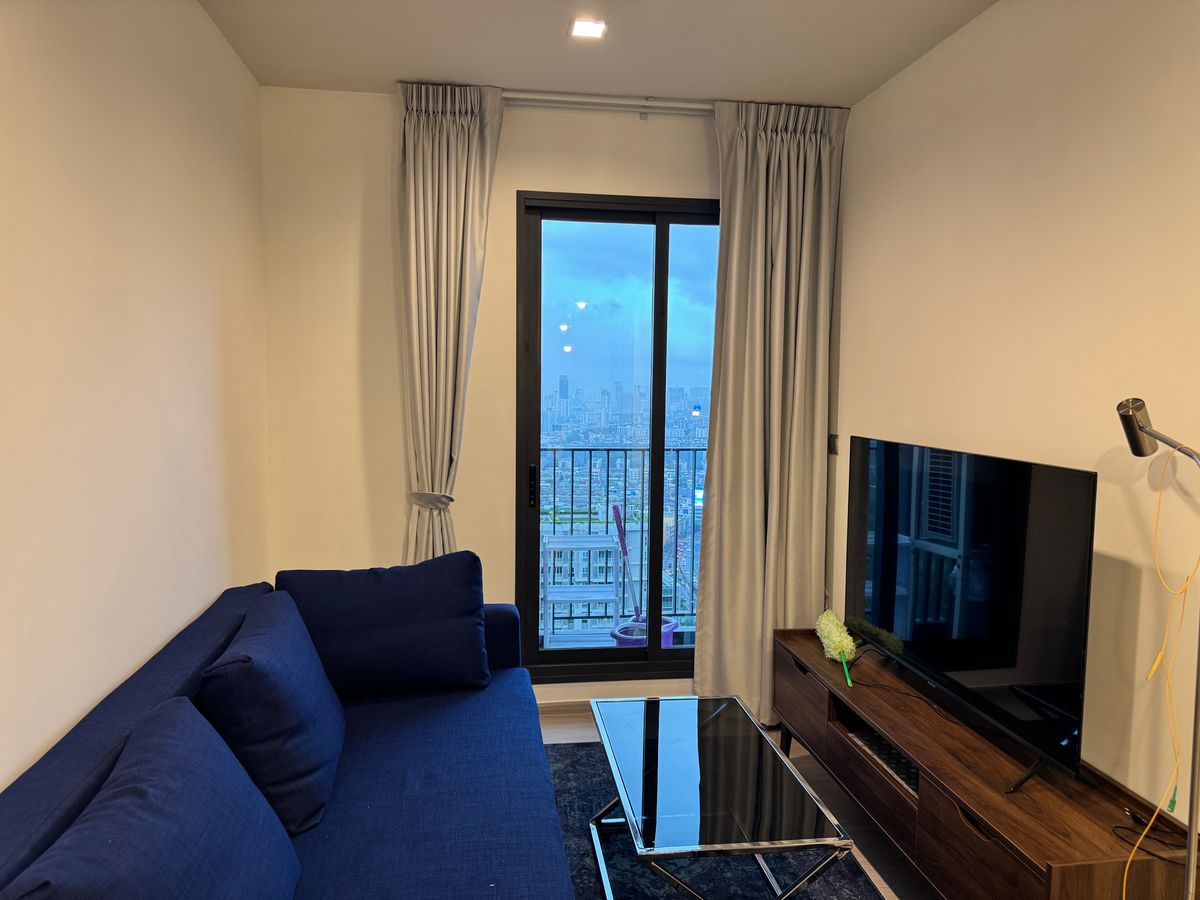 For RentCondoRama9, Petchburi, RCA : Life Asoke Hype for rent, 35,000 baht [TTr250929]