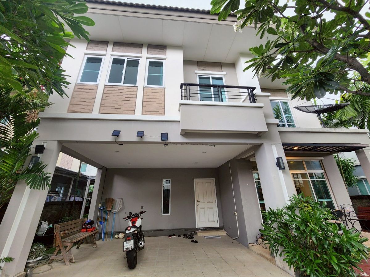 For SaleHouseChaengwatana, Muangthong : Single House for Sale — The Plant Chaengwattana – Muang Thong Thani Soi Chaengwattana–Pak Kret 39 Land size: 51.10 Sq.Wah | Usable area: 185 Sq.M. 3 Bedrooms | 3 Bathrooms | 2 Parking Spaces 💥 Prime location near the garden | Peaceful, green surroundings