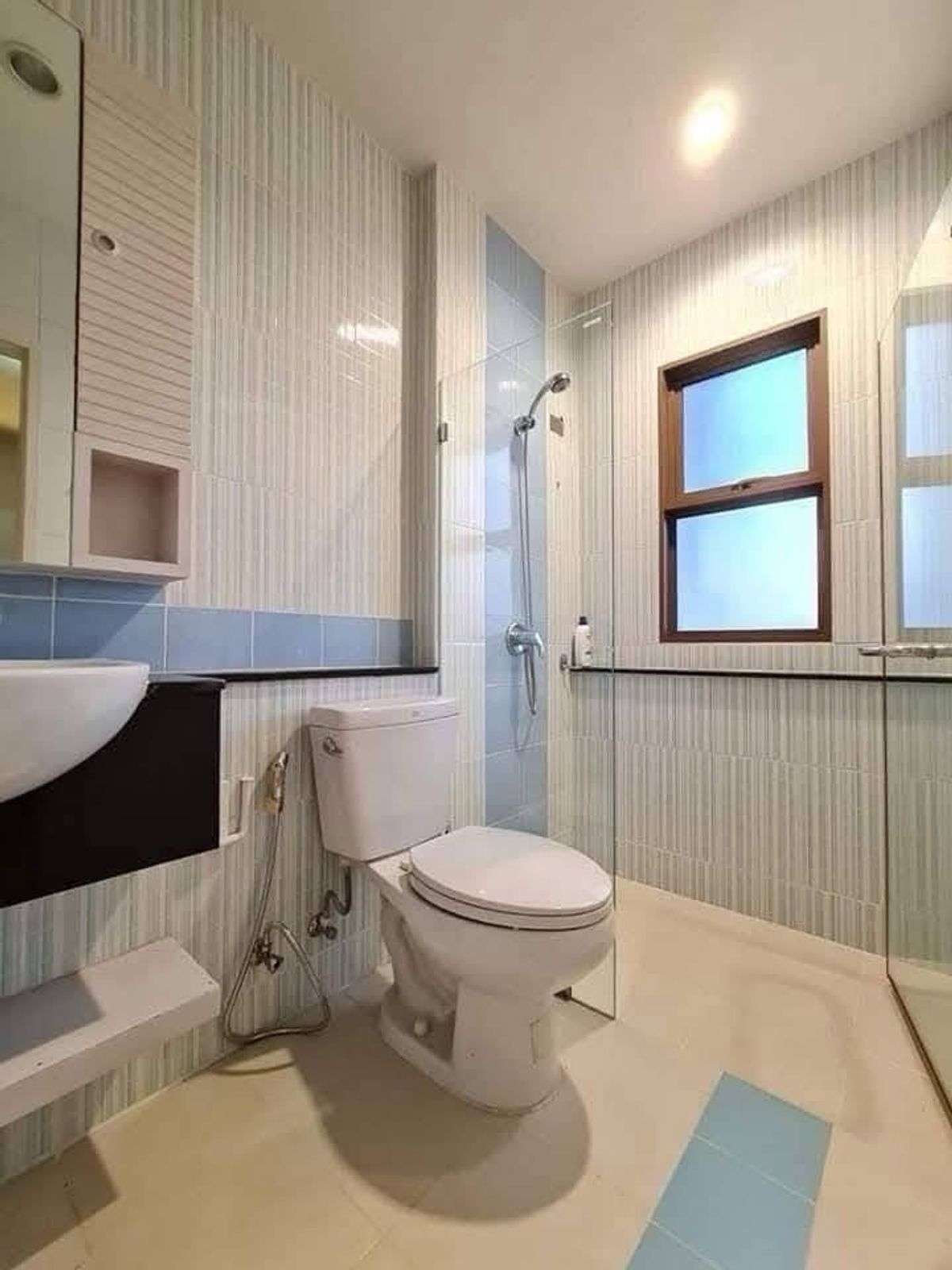 For RentTownhomeOnnut, Udomsuk : 📢👇3-Storey Townhome in Prime Location, Easy Access near Sukhumvit 62 Expressway and multiple entry routes (On Nut 30 & 24)