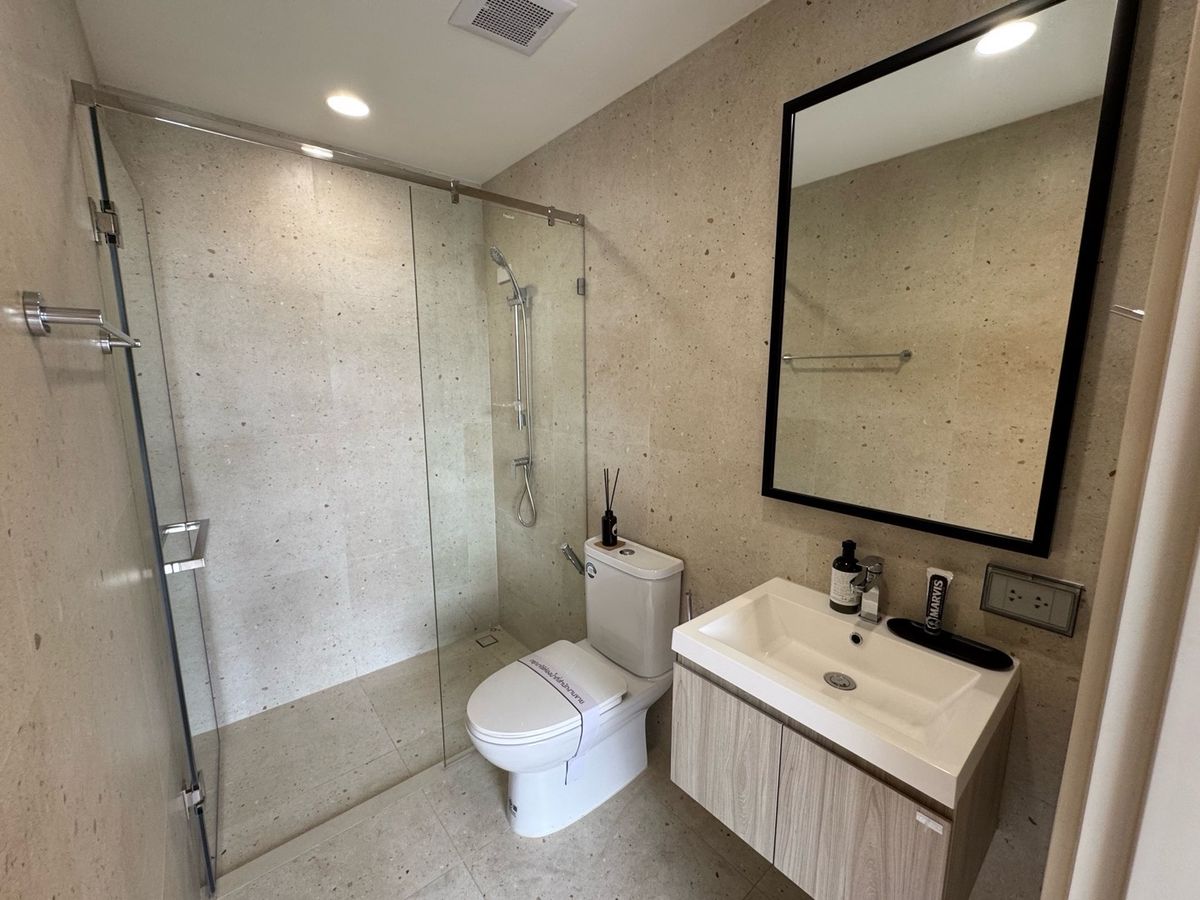 For SaleTownhomePattanakan, Srinakarin : ✨ Nue Verse Krungthep Kreetha — Luxury homes in a prime location in the new CBD, Rama 9, near the motorway and the Beverly Hills of Thailand.