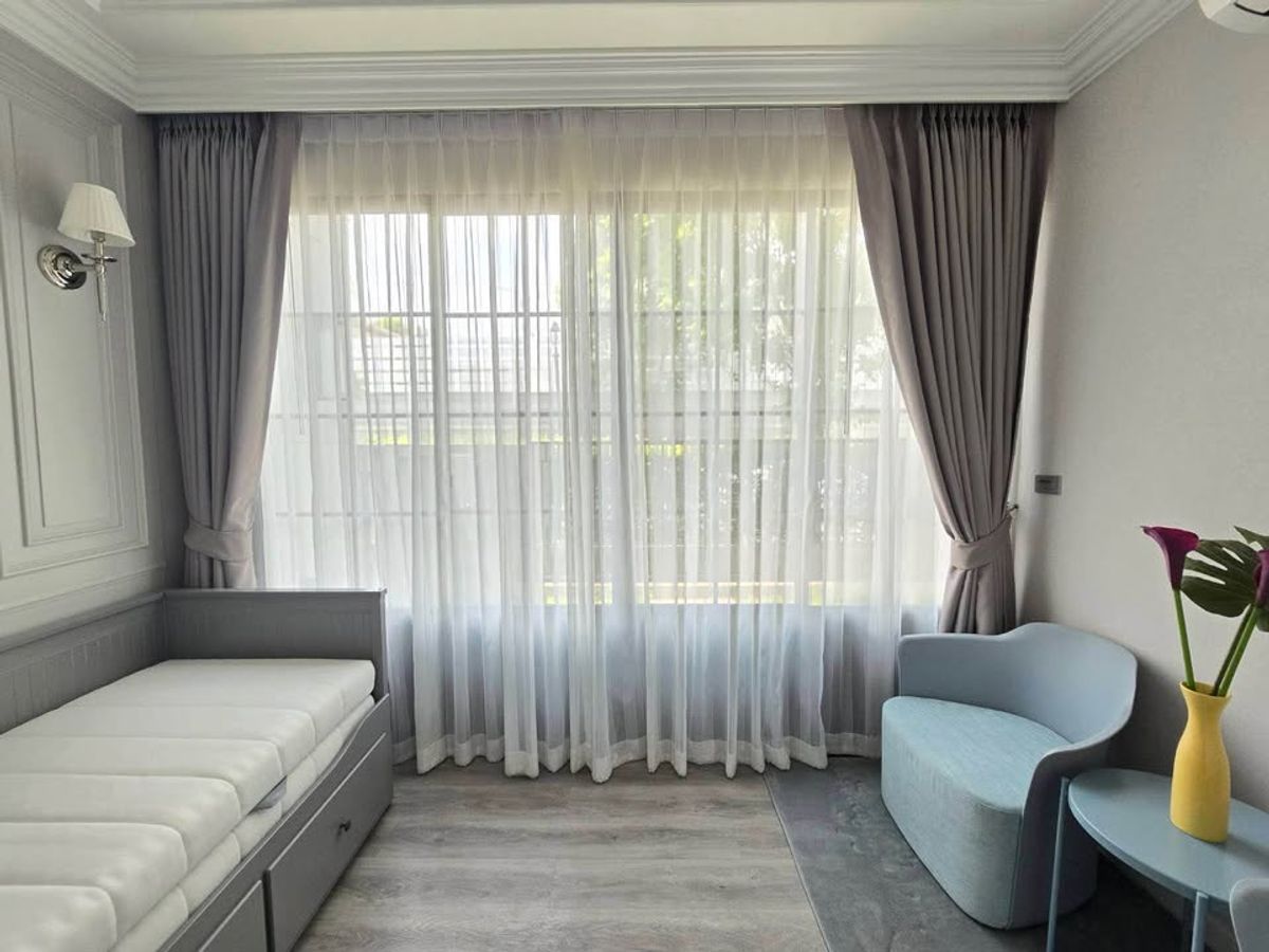 For RentPattanakan, Srinakarin : RH091125 Luxury Duplex Home for Rent, 3-Story, 4 Bedrooms, THE SONNE Srinakarin-Bangna