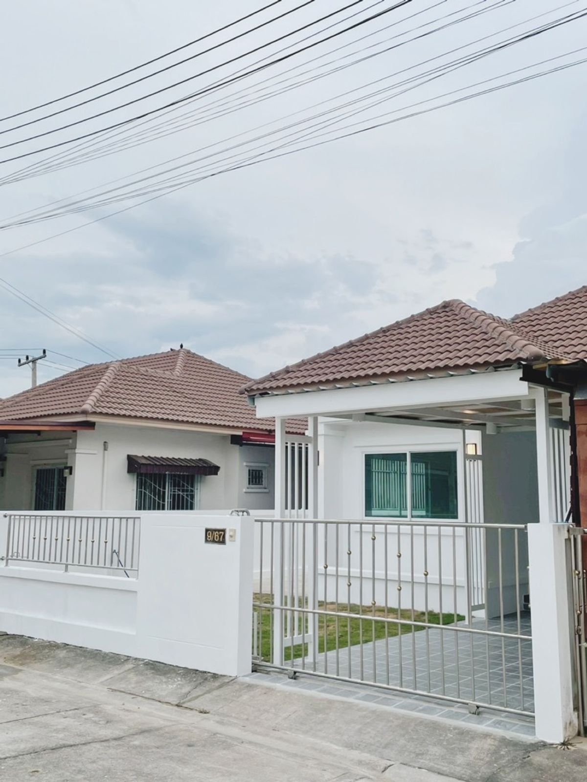 ขายพิษณุโลก : ขายบ้านแฝดรีโนเวทใหม่ ราคาดีมาก ต.หัวรอ ในเมืองพิษณุโลก ใกล้เซเว่น โลตัส บิ๊กซี ไทยแอร์โร 