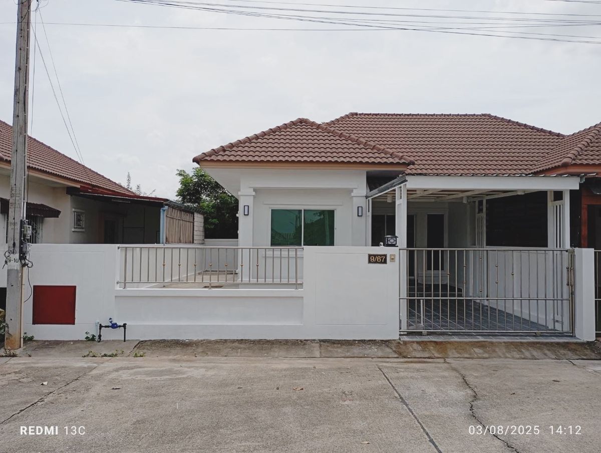 ขายพิษณุโลก : ขายบ้านแฝดรีโนเวทใหม่ ราคาดีมาก ต.หัวรอ ในเมืองพิษณุโลก ใกล้เซเว่น โลตัส บิ๊กซี ไทยแอร์โร 