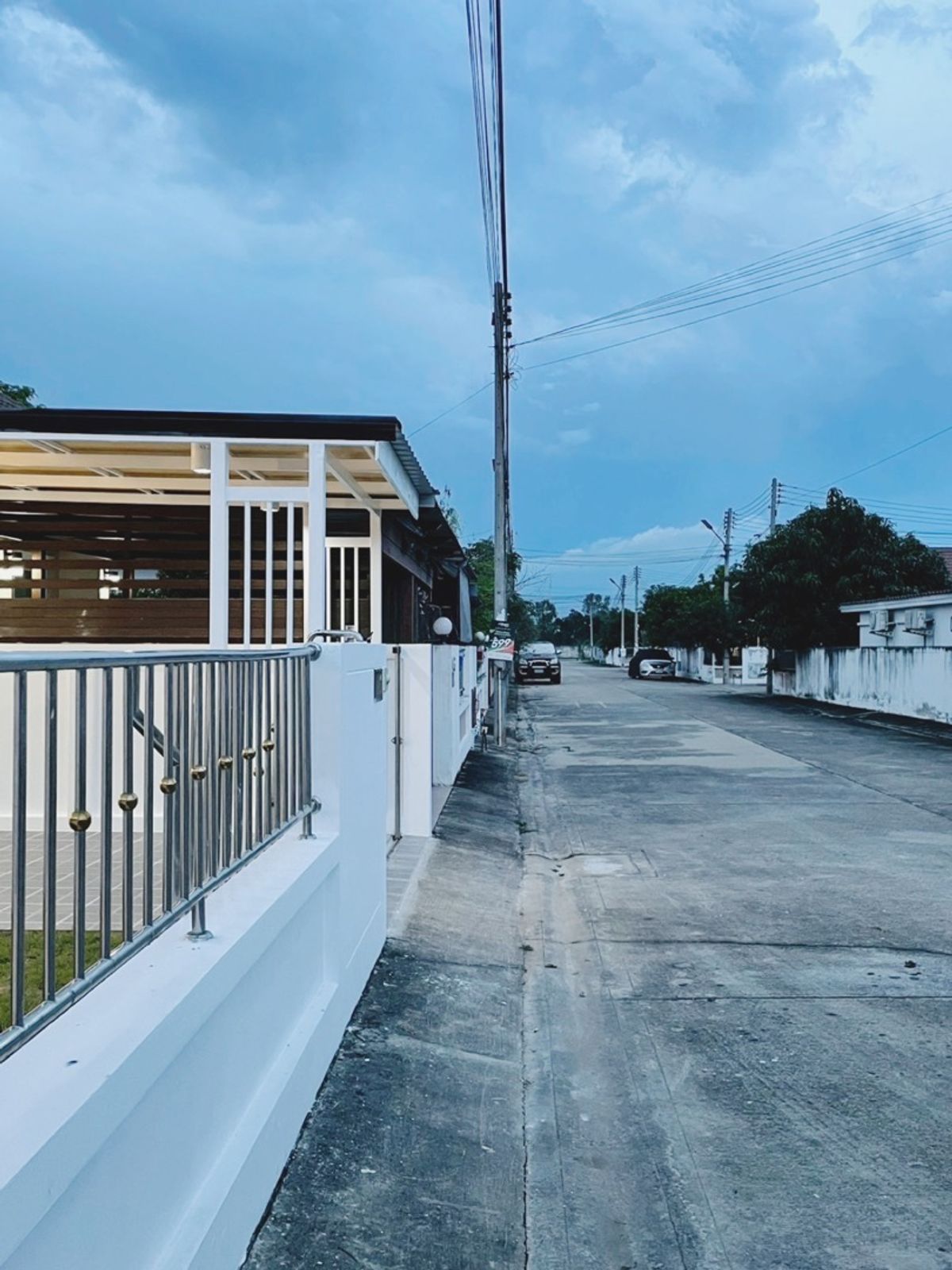 ขายพิษณุโลก : ขายบ้านแฝดรีโนเวทใหม่ ราคาดีมาก ต.หัวรอ ในเมืองพิษณุโลก ใกล้เซเว่น โลตัส บิ๊กซี ไทยแอร์โร 