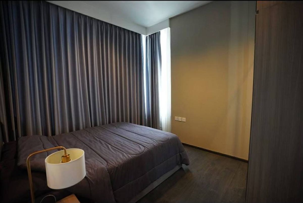 For RentCondoSukhumvit, Asoke, Thonglor : Edge Sukhumvit 23 Convenient transportation. Convenient transportation. Near the BTS Skytrain has a beautiful room shuttle, complete furniture ready !!