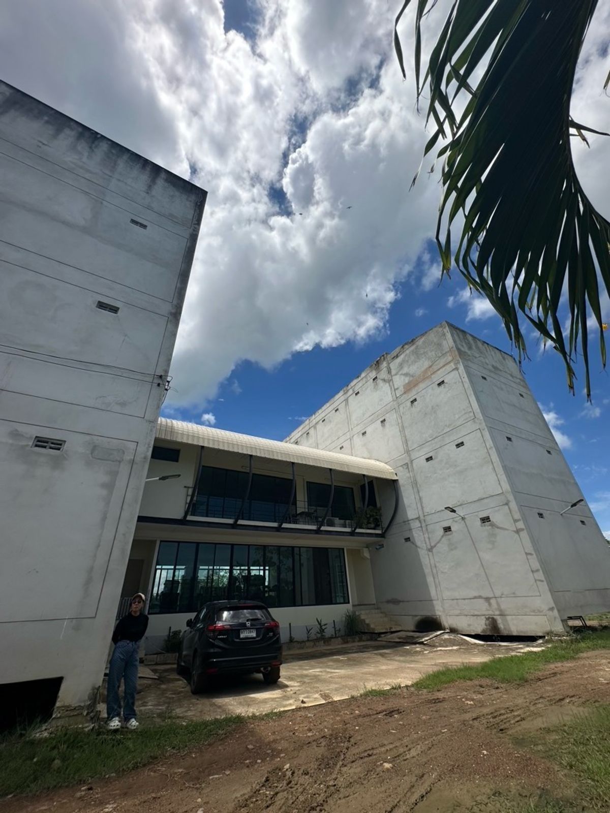 For SaleFactoryCha-am Phetchaburi : Ban Nok Nang Bank Business Ban Bang Tabun Bird Farming Center, Phetchaburi Province  Ready to keep the produce fully The purchase price is very good. Or transform by yourself  Answer the long -term investor. 🕊️