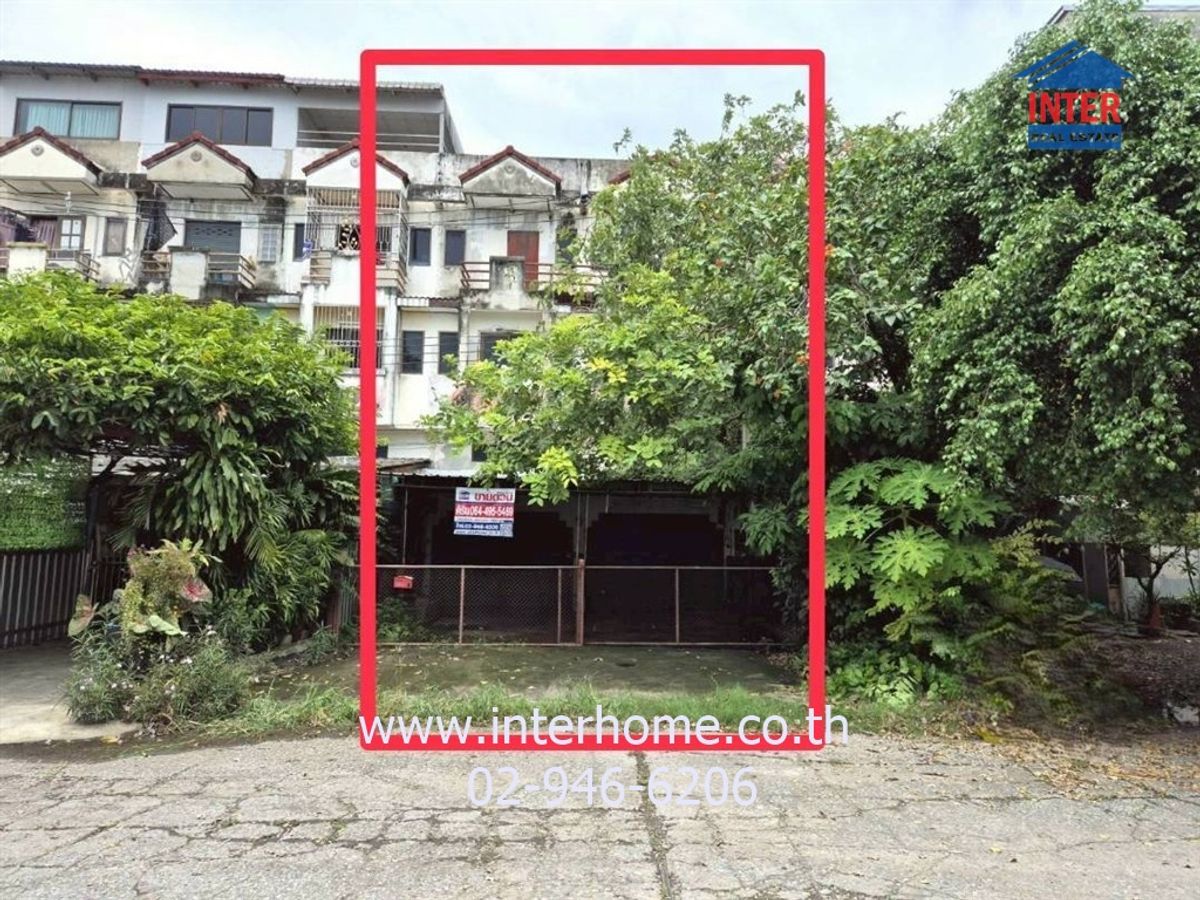 For SaleShop HouseChaengwatana, Muangthong : Commercial building 3.5, 34 sq.w. Commercial Building, Soi Chaeng Watthana-Pak Kred 20 (Soi Ton Son 15), near the Irrigation School, Chaeng Watthana Road, Soi Chaeng Watthana-Pak Kred 20, Pak Kred Nonthaburi