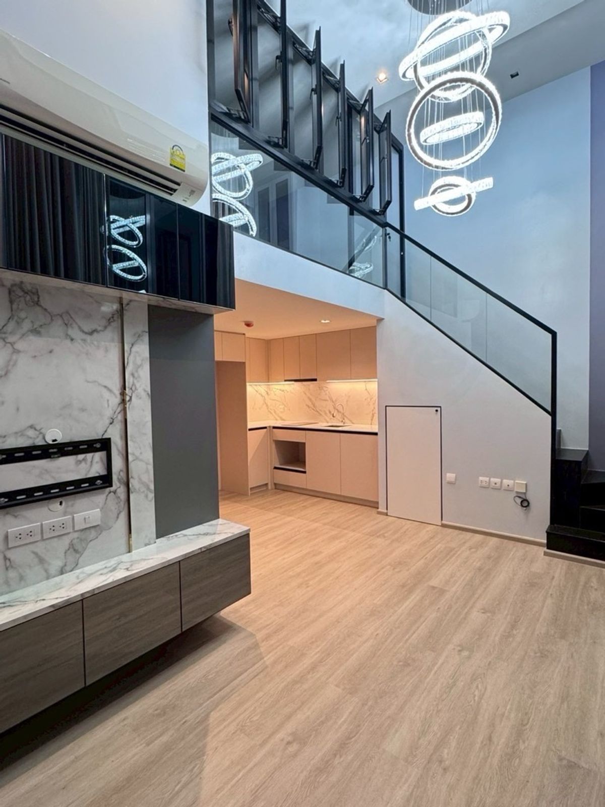 For SaleCondoSapankwai,Jatujak : ❤️ Condo for sale, The Reserve Phahon-Pradiphat, Floor 14, 29.62 + 10 sq.m., beautiful room, price 4.79 million baht, including transfer (this price until 31 Dec 68). Interested in Line @900CQHK Tel 0859114585. ❤️