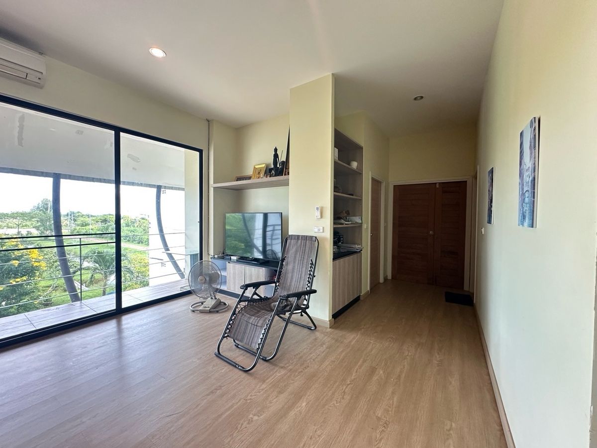 For SaleFactoryCha-am Phetchaburi : Ban Nok Nang Bank Business Ban Bang Tabun Bird Farming Center, Phetchaburi Province  Ready to keep the produce fully The purchase price is very good. Or transform by yourself  Answer the long -term investor. 🕊️