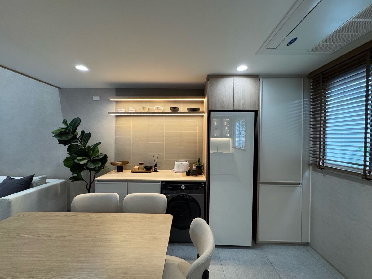 For SaleTownhomePattanakan, Srinakarin : ✨ Nue Verse Krungthep Kreetha — Luxury homes in a prime location in the new CBD, Rama 9, near the motorway and the Beverly Hills of Thailand.