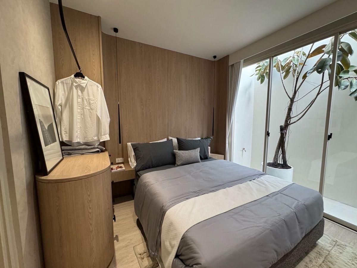 For SaleTownhomePattanakan, Srinakarin : ✨ Nue Verse Krungthep Kreetha — Luxury homes in a prime location in the new CBD, Rama 9, near the motorway and the Beverly Hills of Thailand.