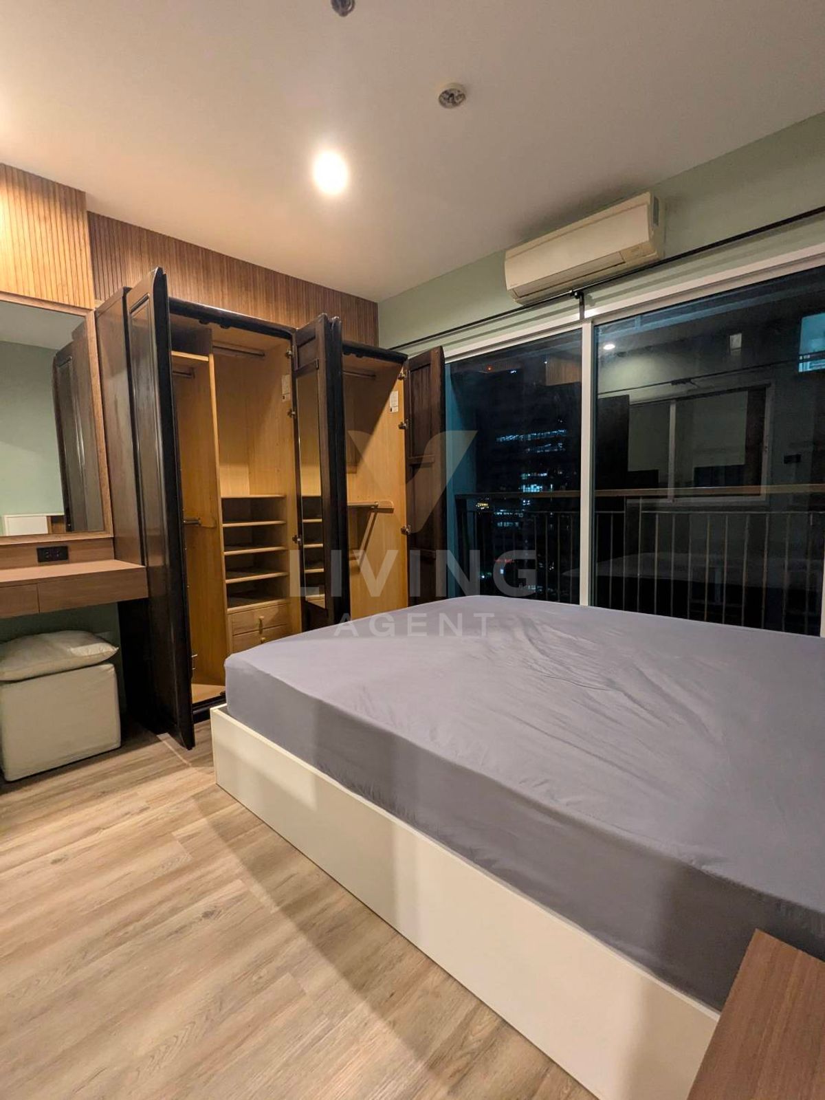ให้เช่าคอนโดลาดพร้าว เซ็นทรัลลาดพร้าว : ให้เช่า Sym Vipha Condo (ห้าแยกลาดพร้าว) | 1 ห้องนอน 1 ห้องน้ำ 38 ตร.ม. | ห้องรีโนเวทใหม่ เฟอร์ครบ พร้อมอยู่