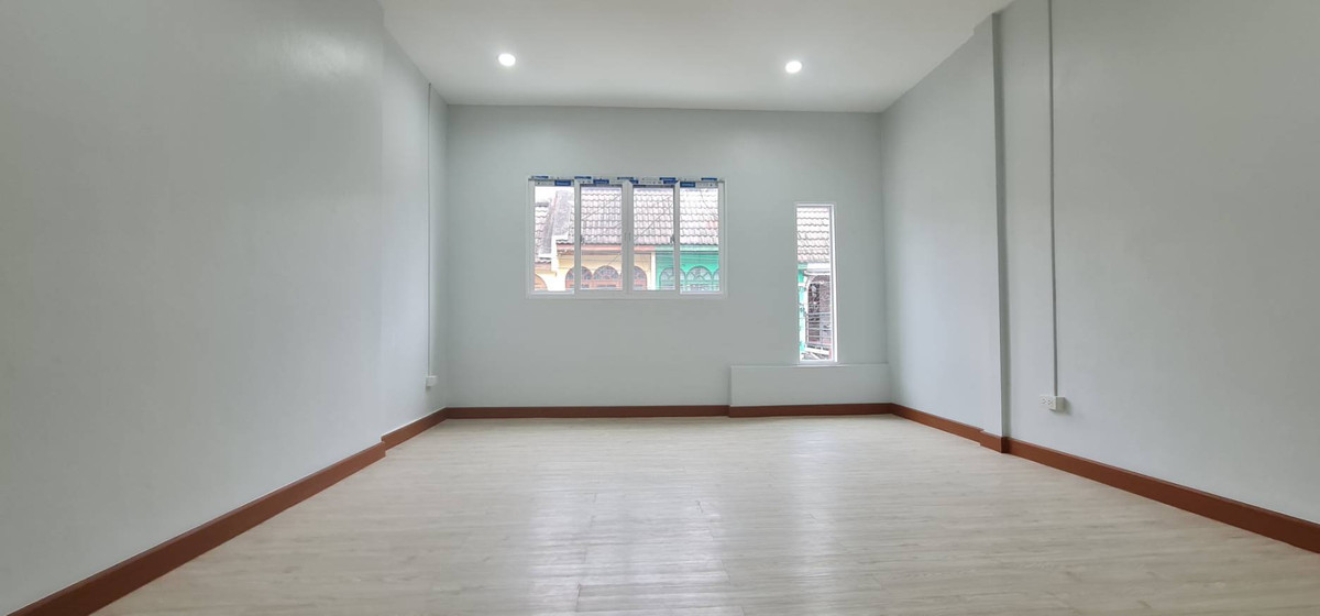 ขายทาวน์โฮมมีนบุรี-ร่มเกล้า : บ้านทาวน์เฮ้าส์ 2 ชั้น รีโนเวทใหม่สไตล์มินิมอล ทำเลรามคำแหง 106 ใกล้ MRTสัมมากร