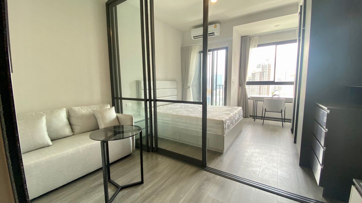 For RentCondoKhlongtoei, Kluaynamthai : 1 bed 1 bath 30 sqm condo at Ideo Sukhumvit Rama 4 for rent 22,000THB per month, Phra Khanong BTS station