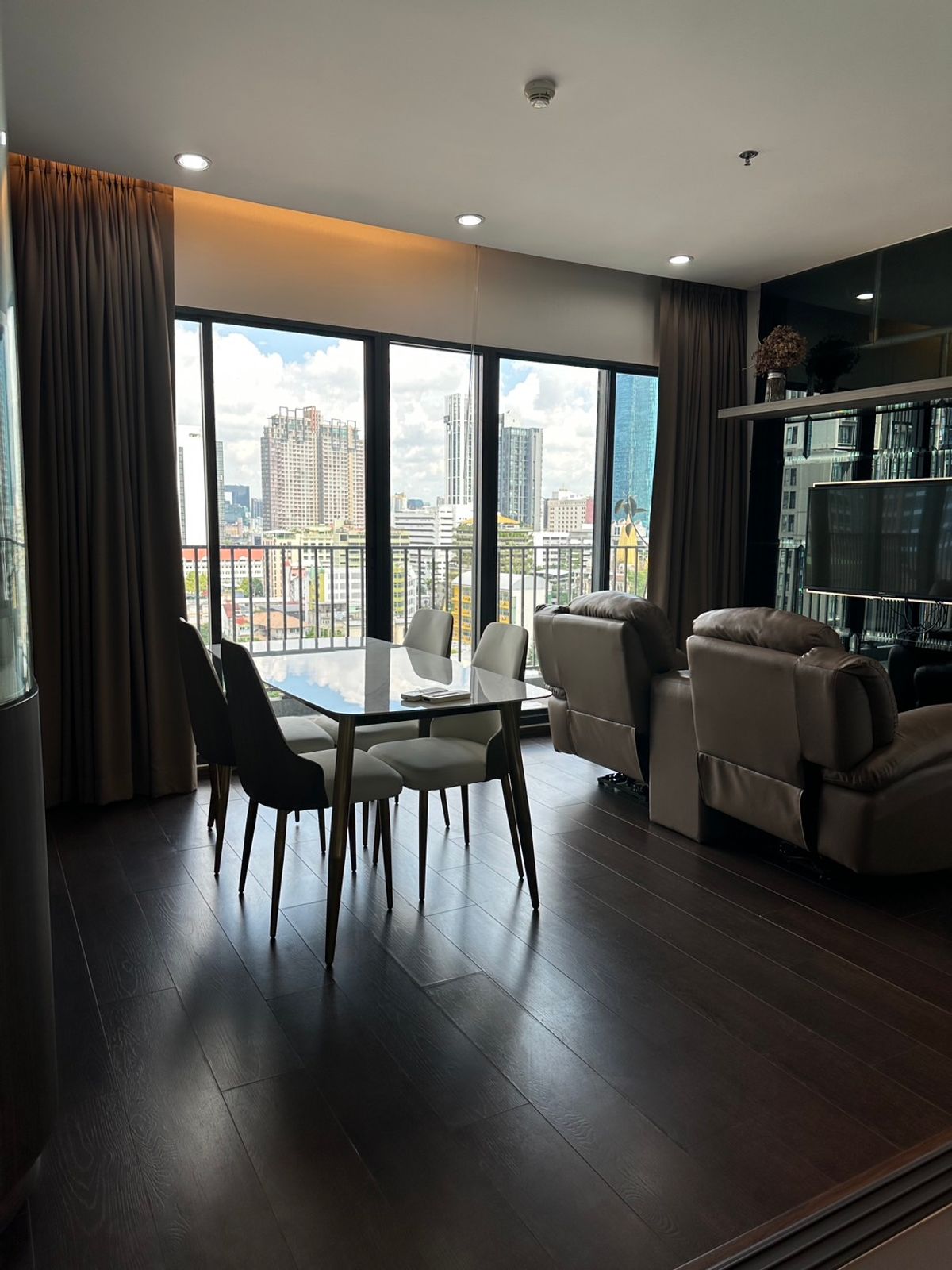 For RentCondoSukhumvit, Asoke, Thonglor : For Rent Condo C Ekkamai Fully Furnished (S15-1154)