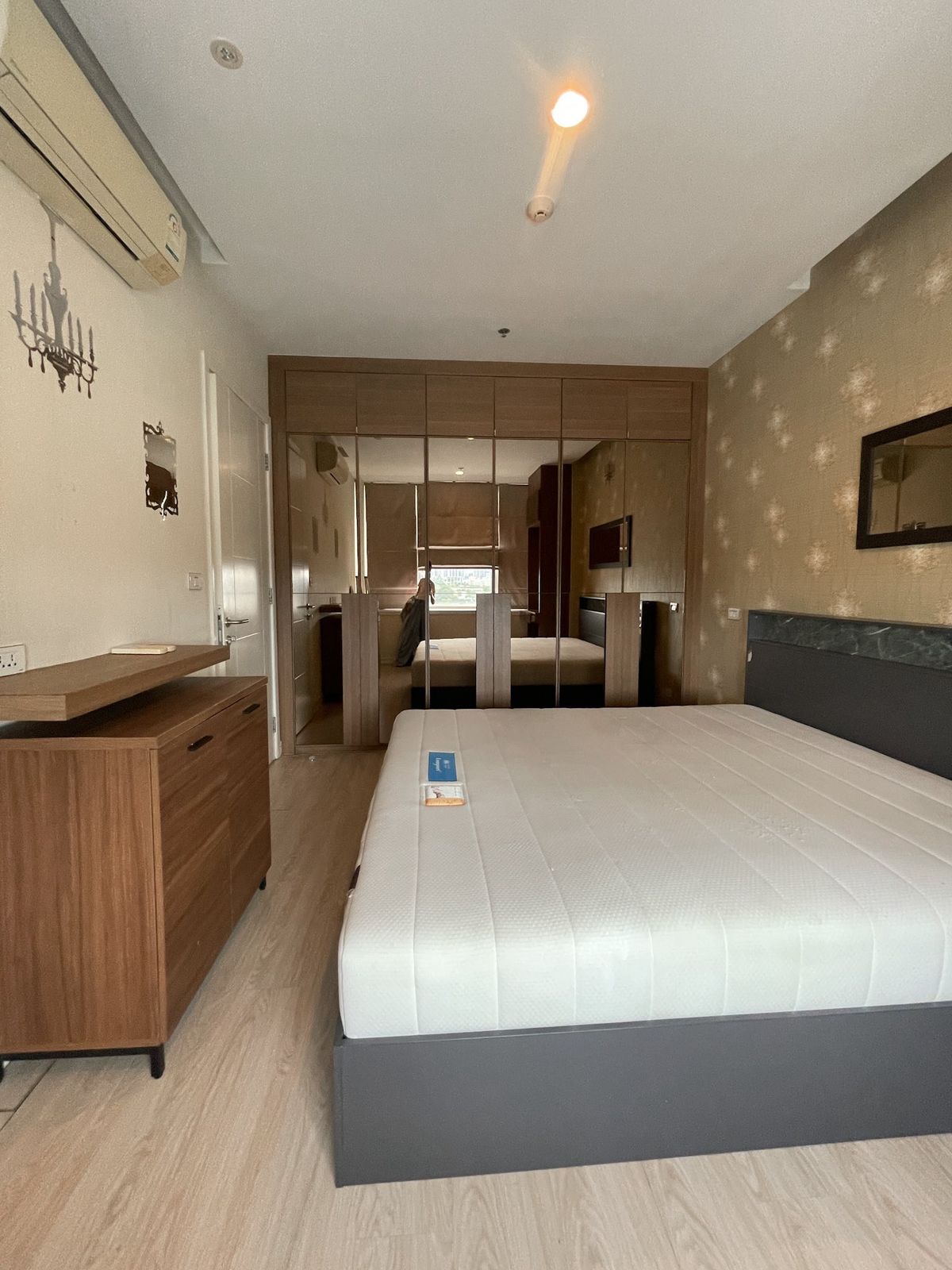 For RentCondoRama9, Petchburi, RCA : 💥ST-8715💥T.C. Green 👉Line : @wincondo