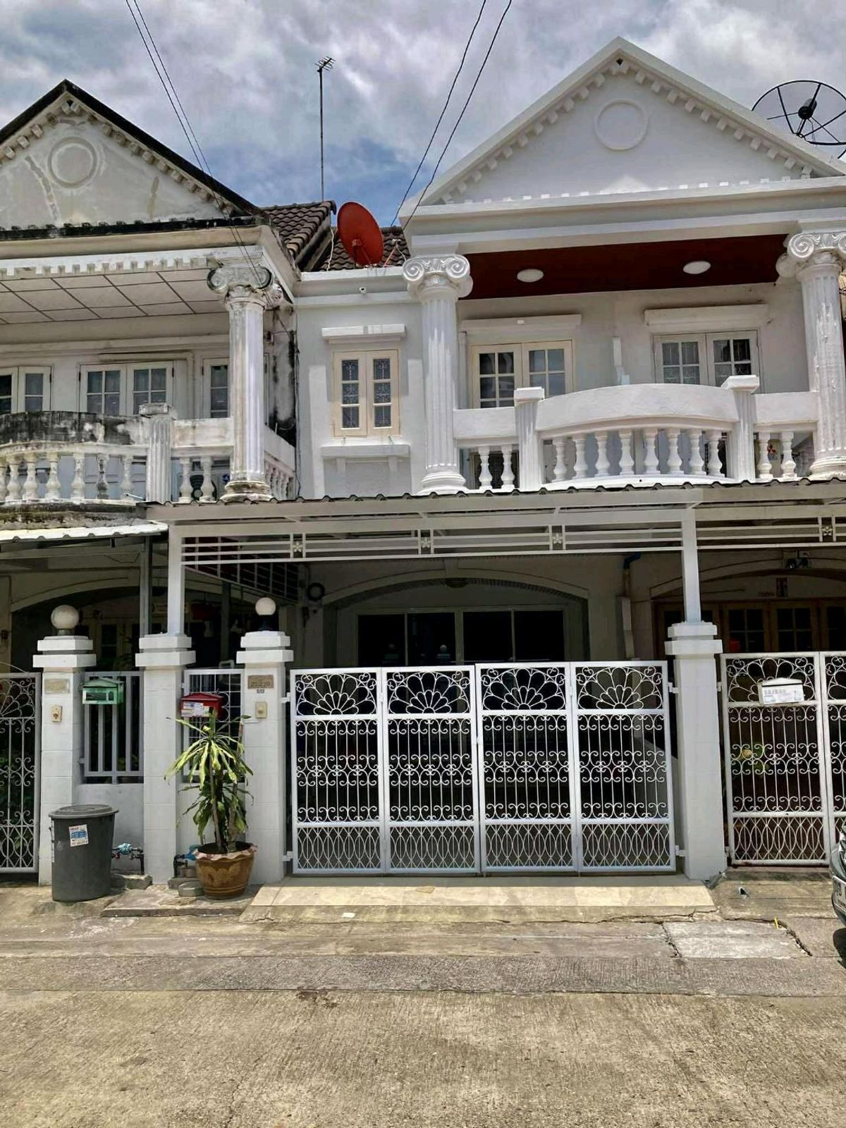 ให้เช่าทาวน์โฮมบางนา แบริ่ง ลาซาล : 📍 ทำเลดีมาก ซอยบางนาตราด 56 ข้างตึกเนชั่น หรือ Interlink เข้าเพียง 400 เมตร