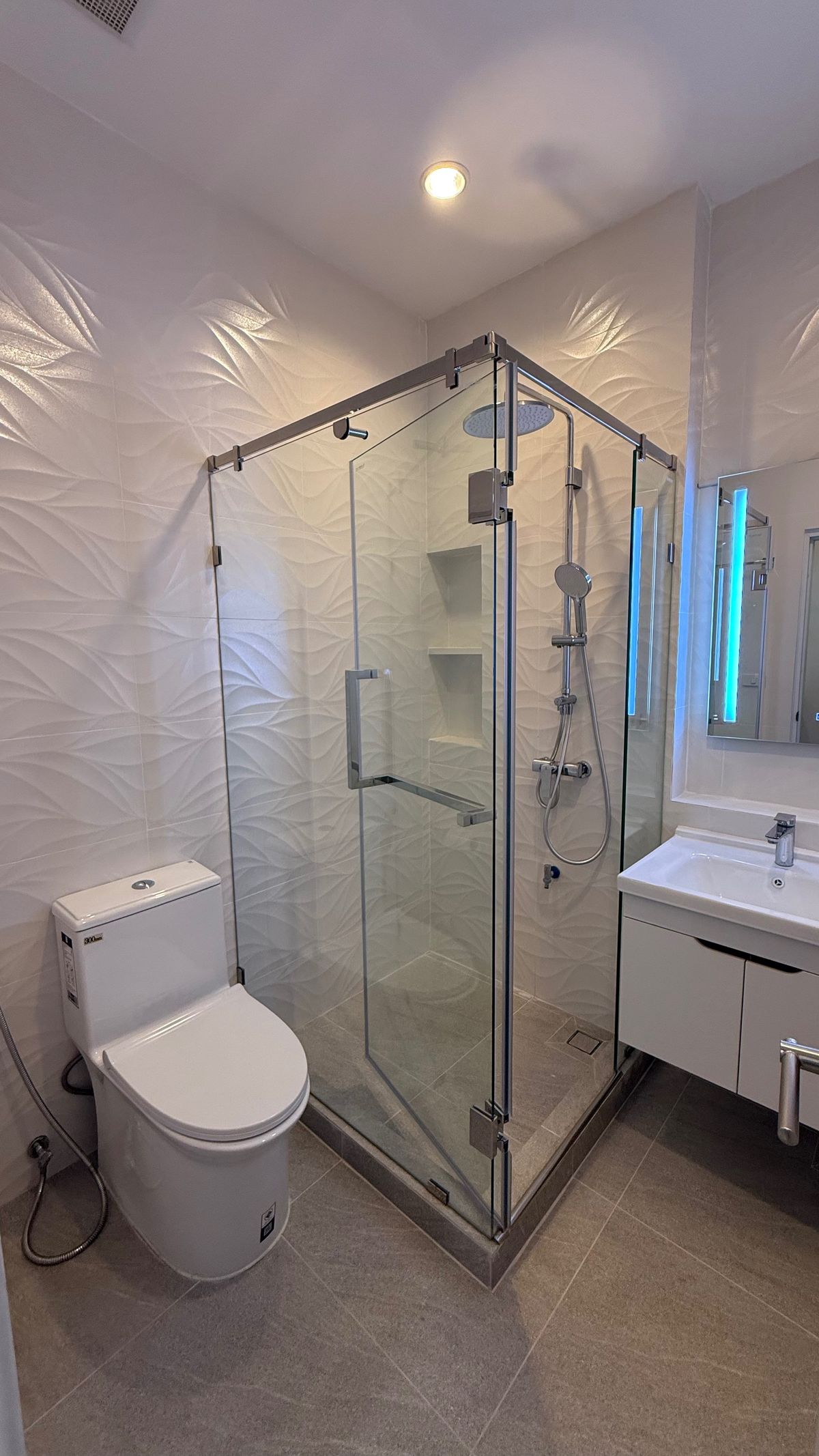 ขายคอนโดสีลม ศาลาแดง บางรัก : ขายคอนโด ติดโรงเรียนเซนโยเซฟ ติด BTS ศาลาแดง